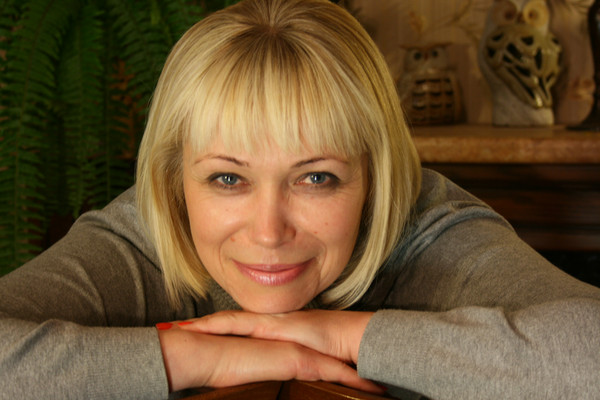N.5750
Elena
65 anni
169 cm
Saint Petersburg