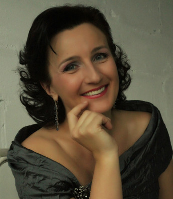 N.5865
Evgenia
56 anni
168 cm
Samara