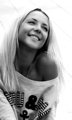 N.5881
Yulia
34 anni
162 cm
Ekaterinburg