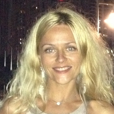 N.5885
Yulia
46 anni
163 cm
Moscow