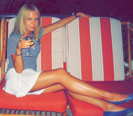 N.5952
Veronika
39 anni
165 cm
Saint Petersburg