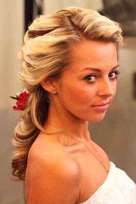 N.5992
Svetlana
42 anni
170 cm
Saint Petersburg