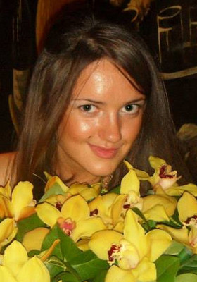 N.5996
Elena
39 anni
160 cm
Moscow