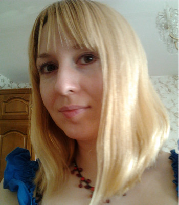 N.6032
Yulia
43 anni
163 cm
Novosibirsk