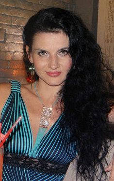 N.6096
Anna
43 anni
168 cm
Mariupol