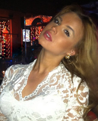 N.6097
Olga
38 anni
168 cm
Dnepropetrovsk