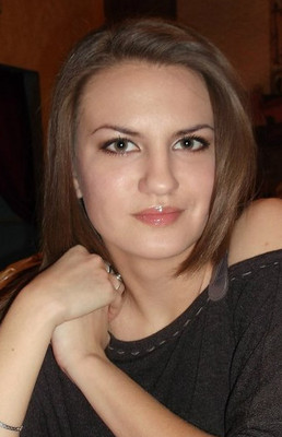 N.6152
Polina
38 anni
170 cm
Kharkov