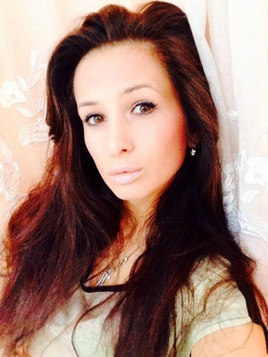 N.6221
Yulia
39 anni
168 cm
Saratov