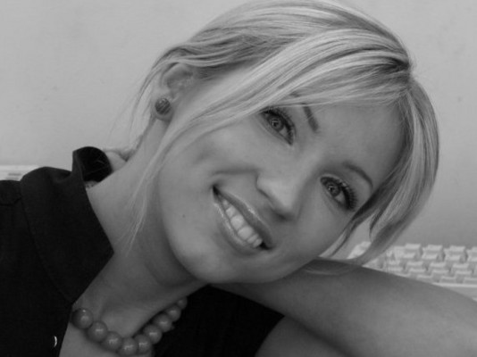 N.6275
Aleksandra
41 anni
160 cm
Saint Petersburg