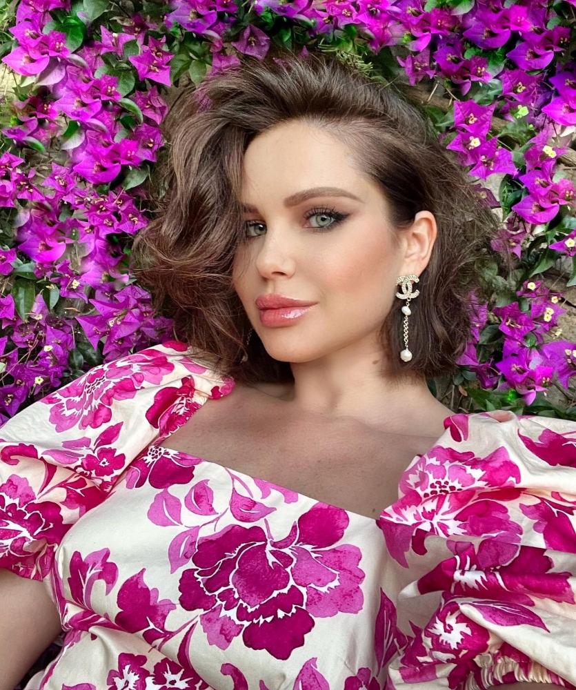 N.6309
Zlata
47 anni
168 cm
Moscow