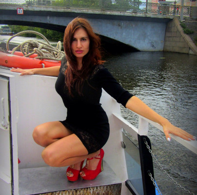 N.6392
Kristina
37 anni
171 cm
Saint Petersburg