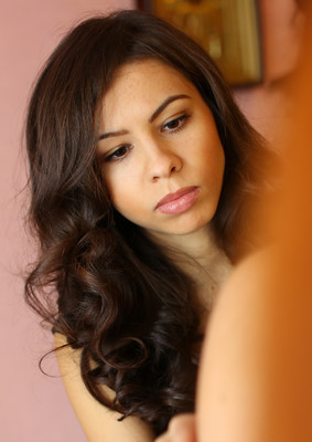 N.6437
Daria
36 anni
167 cm
Artem