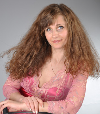 N.6637
Elena
50 anni
171 cm
Kiev