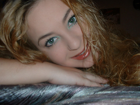 N.6724
Viktoria
43 anni
172 cm
Kiev