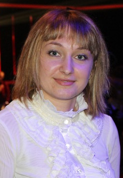 N.6832
Irina
42 anni
166 cm
Kiev