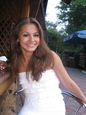 N.6885
Yulia
38 anni
168 cm
Kharkov