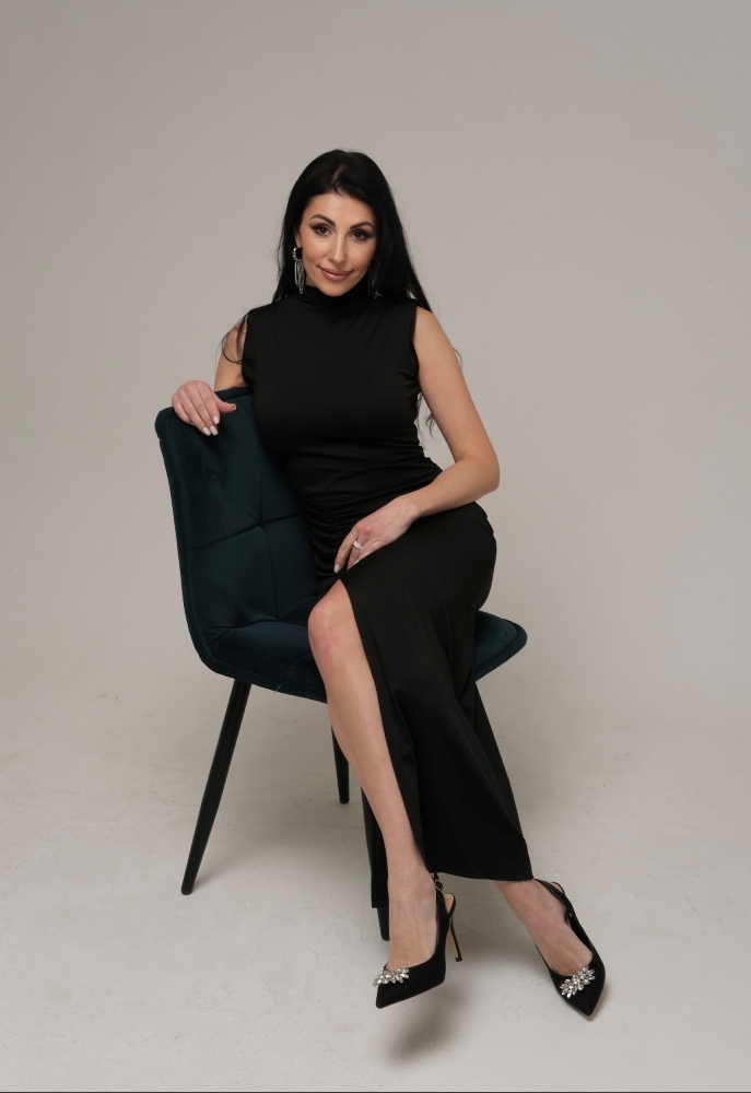 N.7008
Olga
41 anni
168 cm
Krasnodar