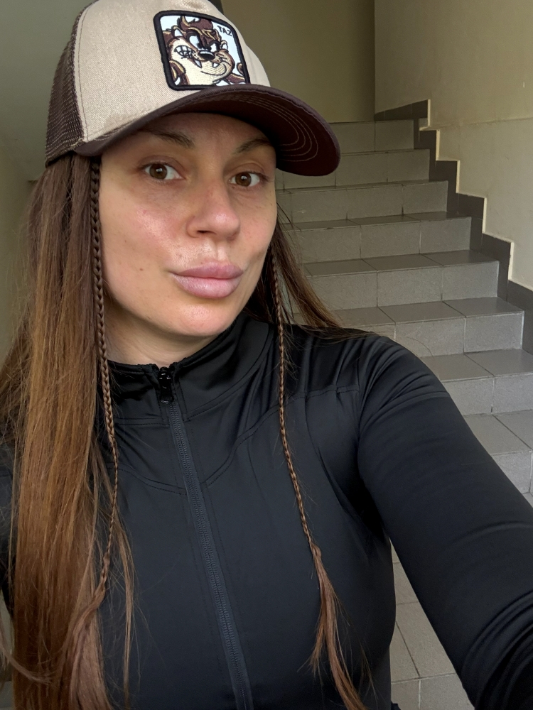 N.7027
Anna
36 anni
176 cm
Habarovsk