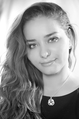 N.7031
Elvira
35 anni
165 cm
Moscow