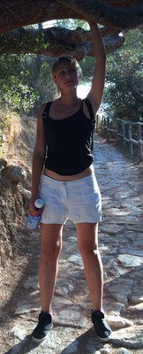 N.7098
Aleksandra
45 anni
168 cm
Kiev