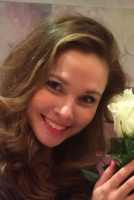 N.7126
Irina
43 anni
173 cm
Moscow