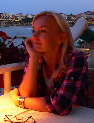 N.7148
Svetlana
49 anni
160 cm
Kiev