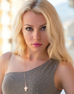 N.7267
Svetlana
40 anni
171 cm
Kazan