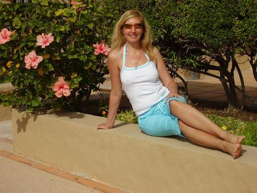 N.7372
Galina
55 anni
177 cm
Rostov na Donu