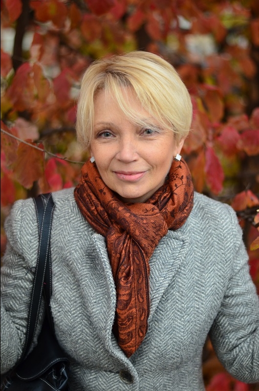 N.7375
Svetlana
64 anni
160 cm
Kiev
