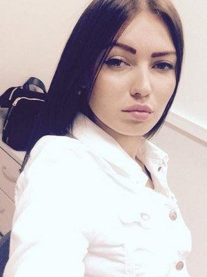 N.7576
Alena
35 anni
168 cm
Moscow