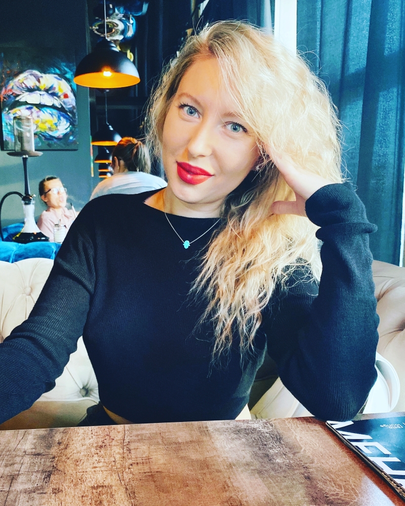 N.7597
Aleksandra
40 anni
170 cm
Omsk