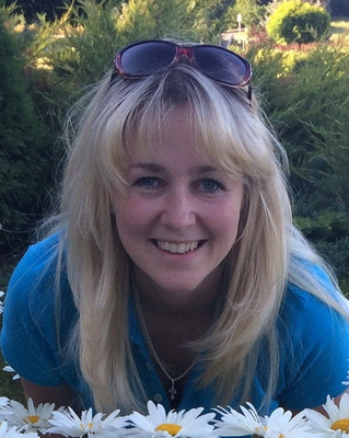 N.7605
Svetlana
54 anni
170 cm
Kiev
