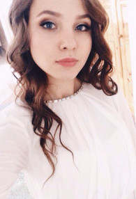 N.7637
Ksenia
28 anni
170 cm
Saint Petersburg