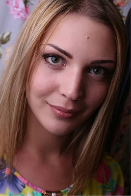 N.7652
Yulia
33 anni
167 cm
Belgorod