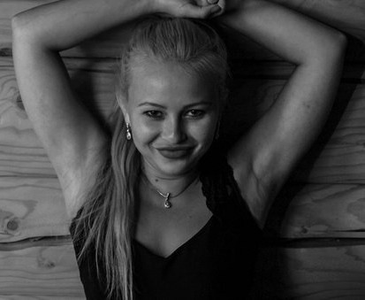 N.7660
Elvira
37 anni
152 cm
Izhevsk