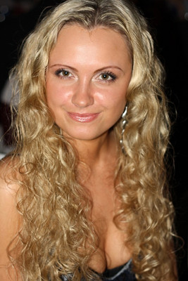 N.7749
Tatiana
42 anni
181 cm
Saint Petersburg