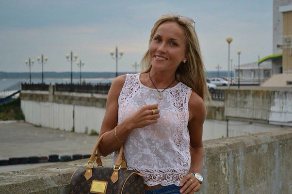 N.7751
Irina
35 anni
167 cm
Cheboksary