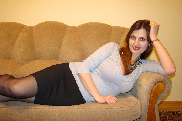 N.7755
Ksenia
46 anni
173 cm
Kiev