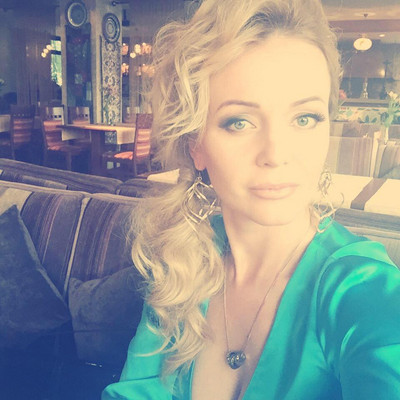 N.7809
Julis
47 anni
174 cm
Moscow
