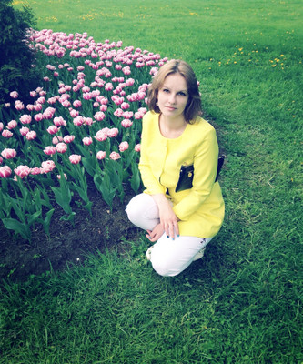 N.7941
Viktoria
36 anni
178 cm
Saint Petersburg