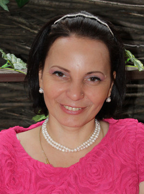 N.7983
Viktoria
57 anni
158 cm
Kiev