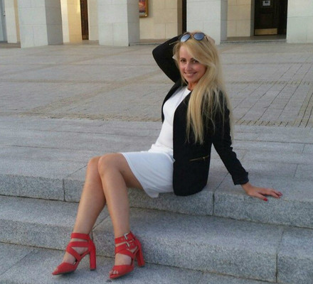 N.8211
Svetlana
49 anni
170 cm
Minsk