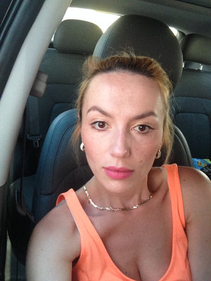 N.8214
Sabina
45 anni
168 cm
Dubai