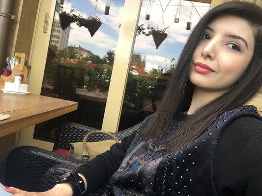N.8322
Coffee
41 anni
170 cm
Krasnodar