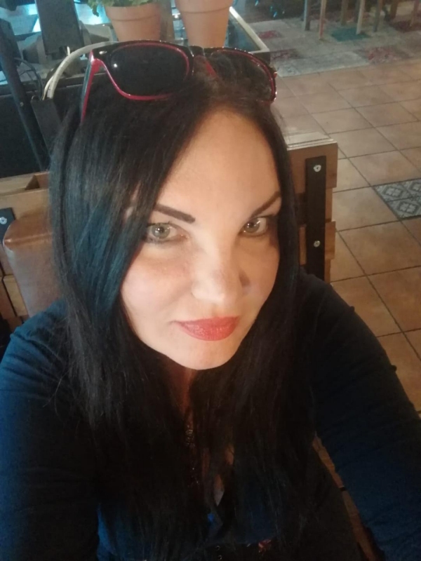 N.8330
Violetta
47 anni
170 cm
Helsinki