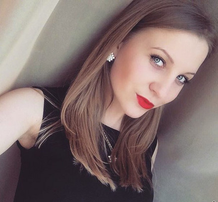 N.8470
Elizaveta
31 anni
168 cm
Crimea