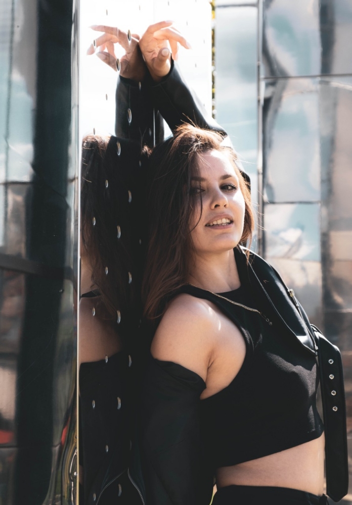 N.8561
Viktoria
39 anni
169 cm
Moscow