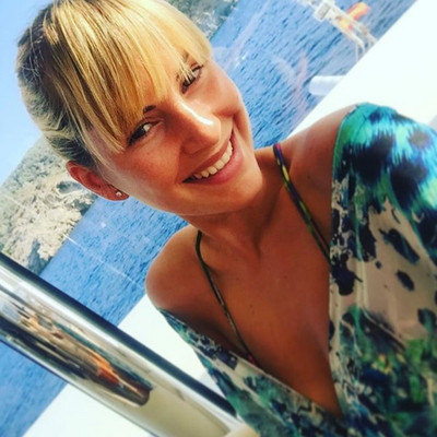 N.8607
Inna
41 anni
177 cm
Minsk