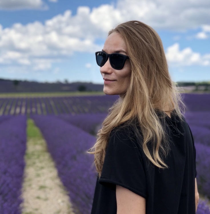N.8611
Aleksandra
43 anni
172 cm
Torino