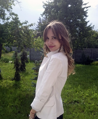 N.8751
Doc
35 anni
165 cm
Samara